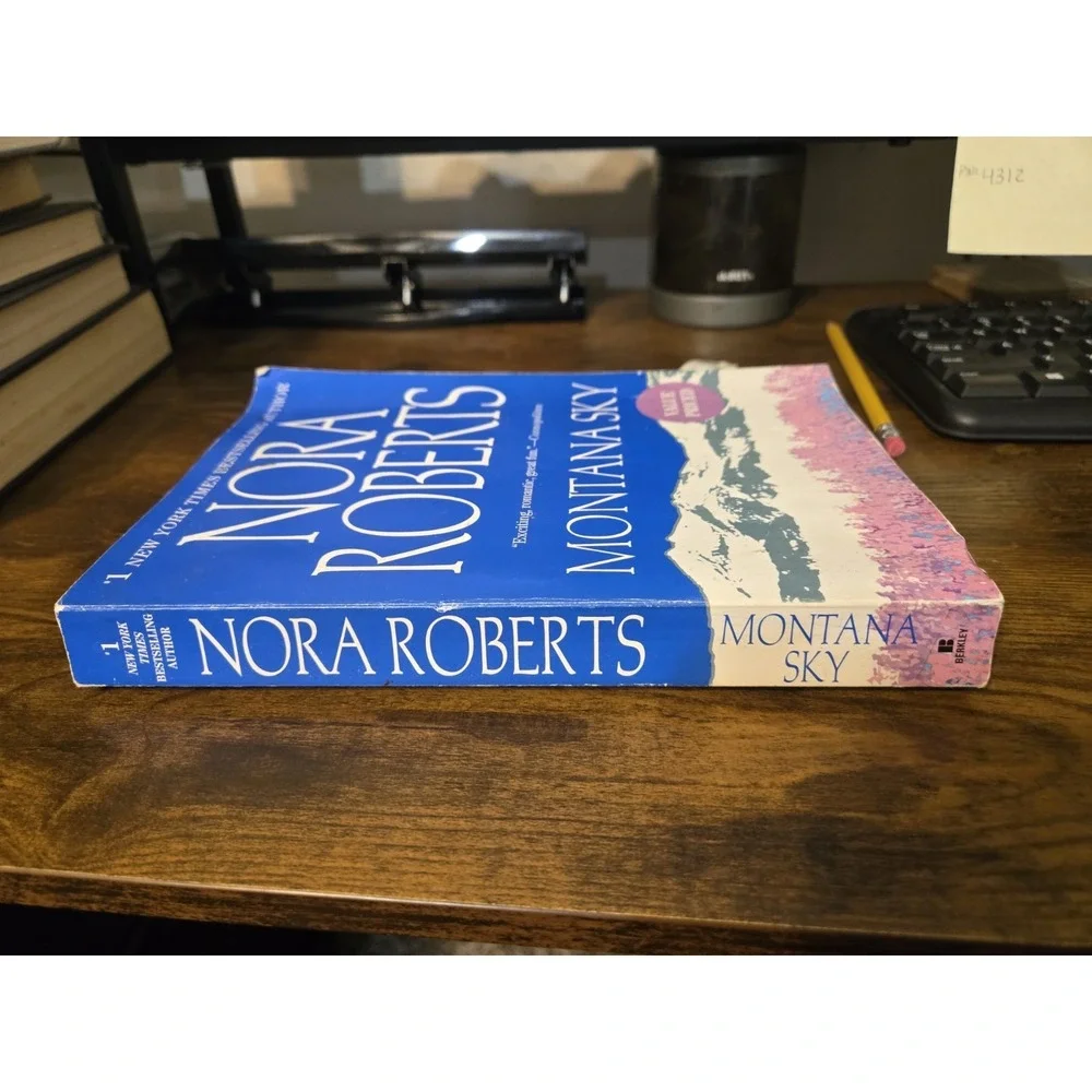 Nora Roberts Montana‎ Sky Paperback Romance Novel Value Priced Edition